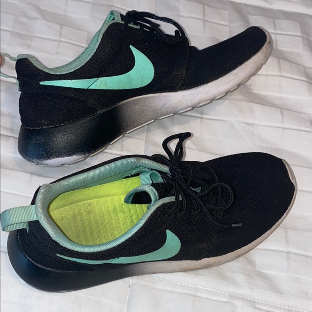 CUSTOM NIKE RUNNING SHOES